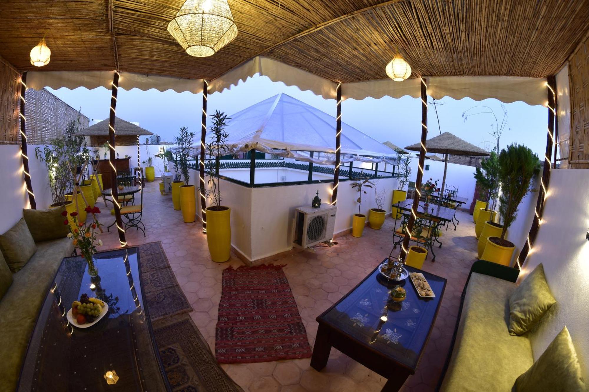 Riad Iklil Marrakesh Luaran gambar